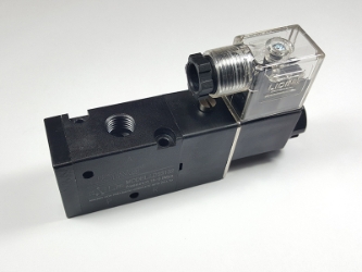 3 ways 2 positions 24VDC valve 1/4 NPT  5 ways 2 positions valve, npt solenoid valve, 24vdc solenoid valve, 1/4 npt solenoid valve, 5 ways 2 positions 24VDC valve 1/4 NPT, valve for manifold, pneumatic valve,