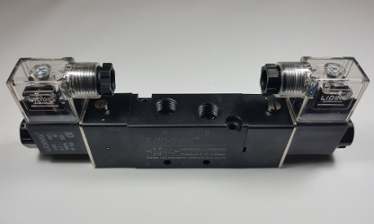 5 ways 2 positions 24 VDC valve 1/4 NPT 2 position 5 way double electro control 24vdc, douple solenoid valve, 1/4 npt solenoid vave, 5/2, NPT 110VDC,
