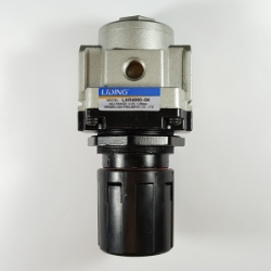 Air regulator with pressure gauge, 1/2 NPT female port Air regulator, 1/2 NPT female port, regulator,